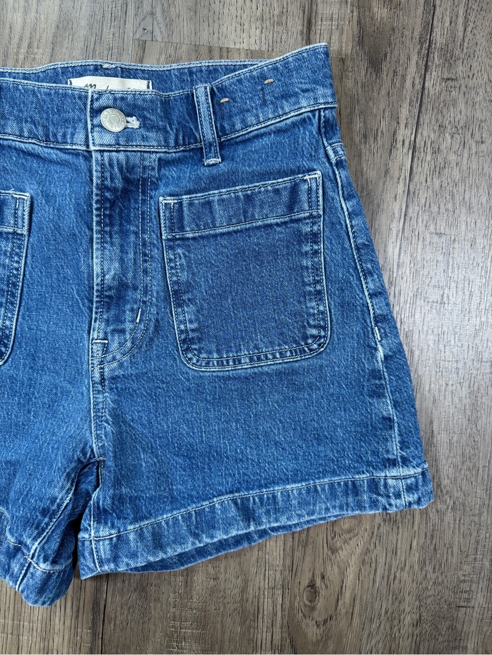 Madewell High-Rise Sailor Short Denim Patch Pocket Medium Wash Size 24 - Picture 6 of 13